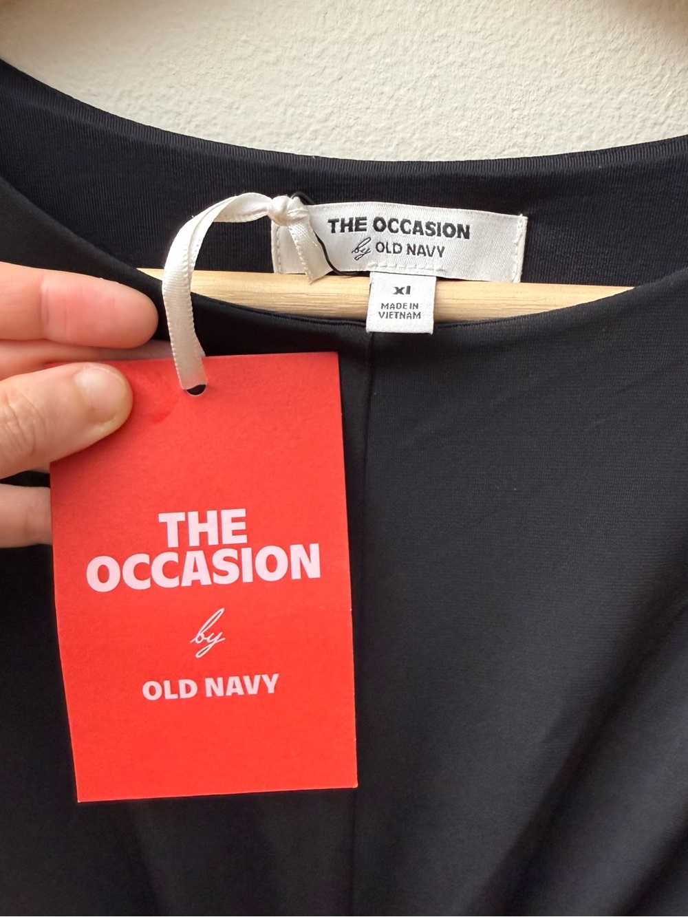 Old Navy Black Maxi Dress with Front Twist - Picture 4 of 7